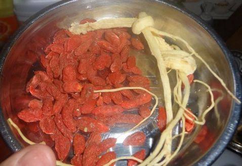党参枸杞牛肉汤步骤2