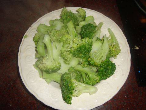西蓝花炒牛肉步骤4