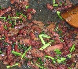 煸炒香菜牛肉步骤5