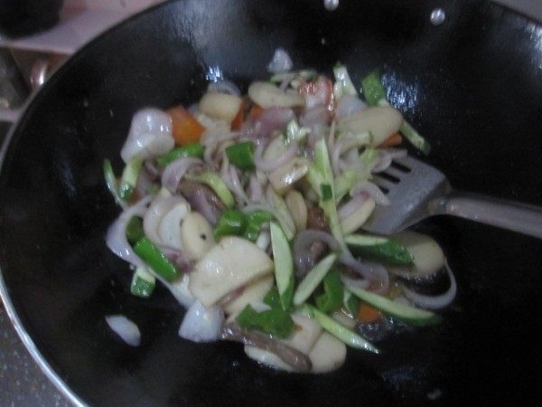 杏鲍菇洋葱炒牛肉步骤8