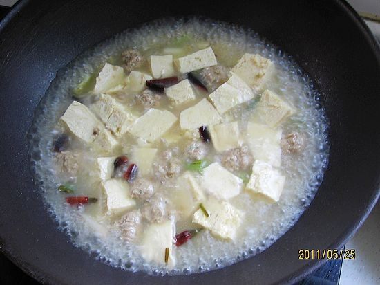 牛肉丸冻豆腐汤-首发步骤5