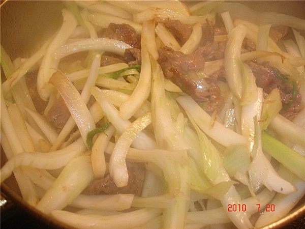 茴香头炒牛肉步骤4