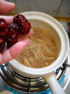 黄花炖鸽心步骤5