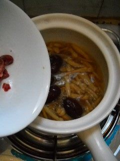 黄花炖鸽心步骤6