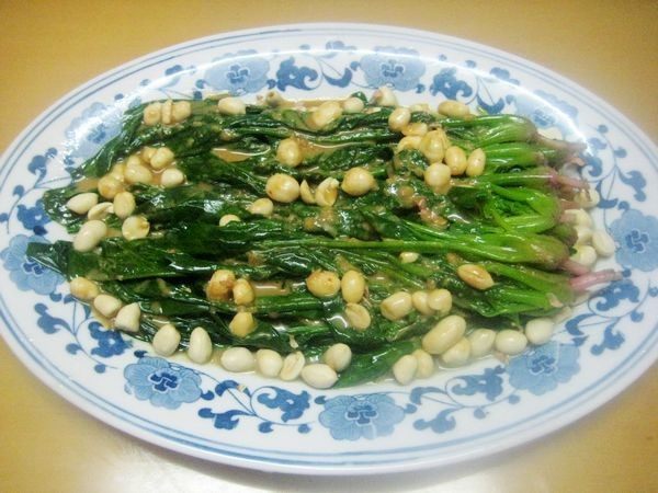 花生仁酱拌菠菜步骤6
