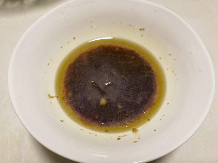 凉拌荆芥步骤4