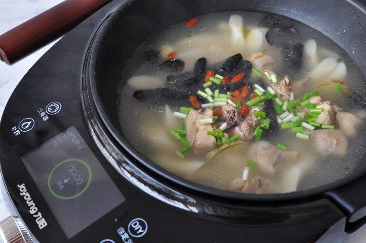 山药鸡腿汤步骤13