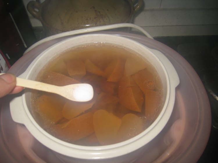 青橄榄雪梨炖瘦肉步骤11