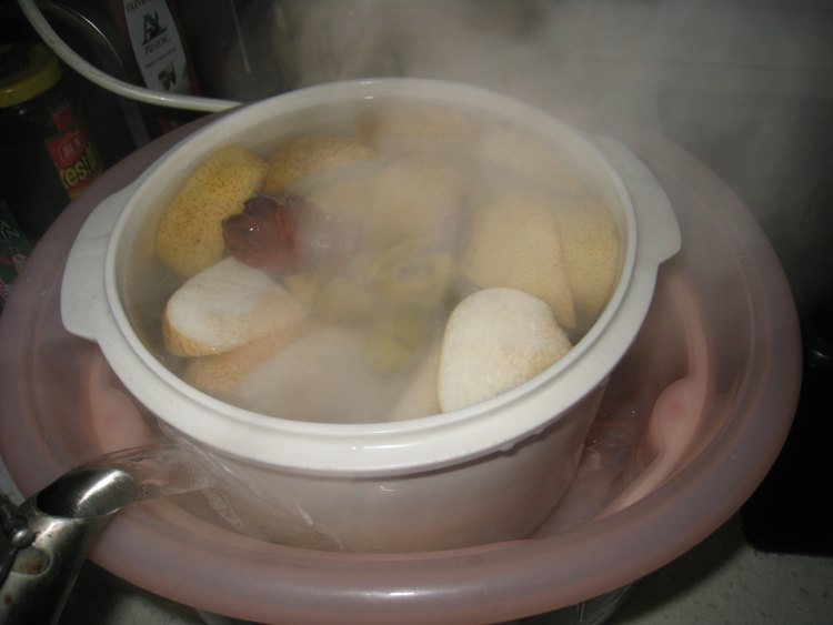 青橄榄雪梨炖瘦肉步骤10