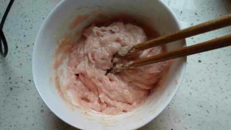 豌豆肉丸汤步骤5