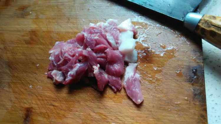 龙眼蒸肉饼步骤2