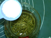 金银花茶步骤4