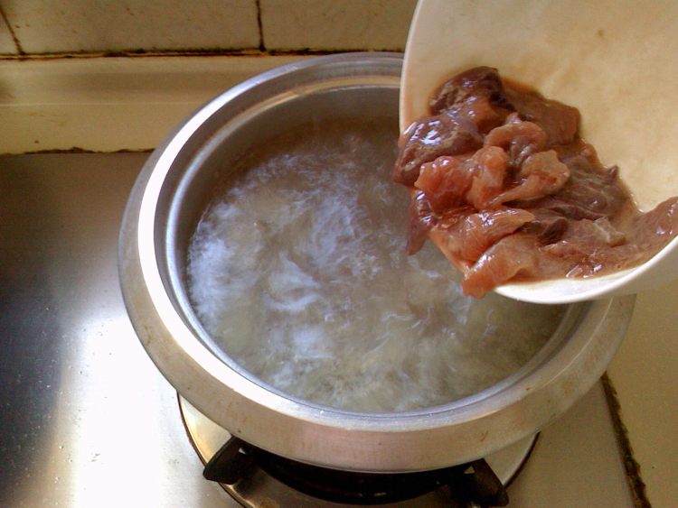 猪肝瘦肉汤河粉步骤4