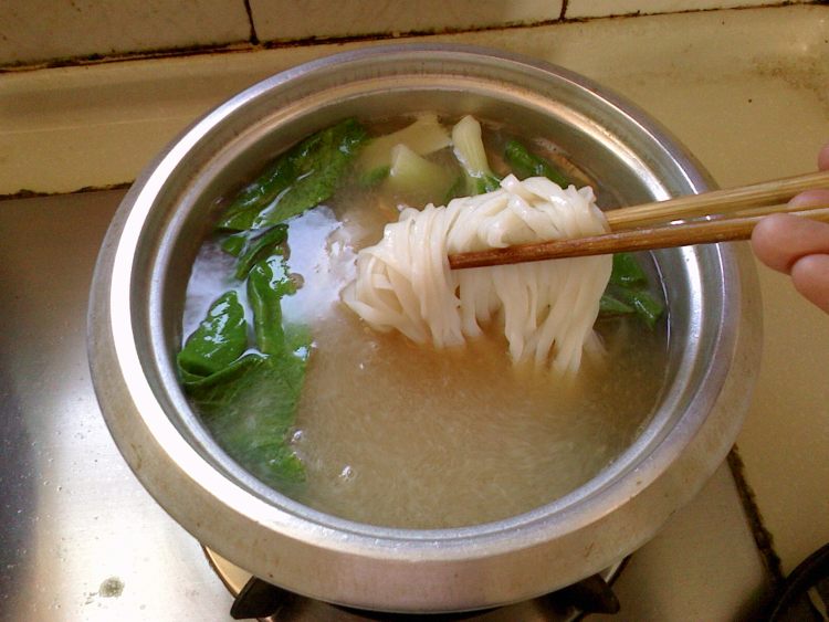 猪肝瘦肉汤河粉步骤5