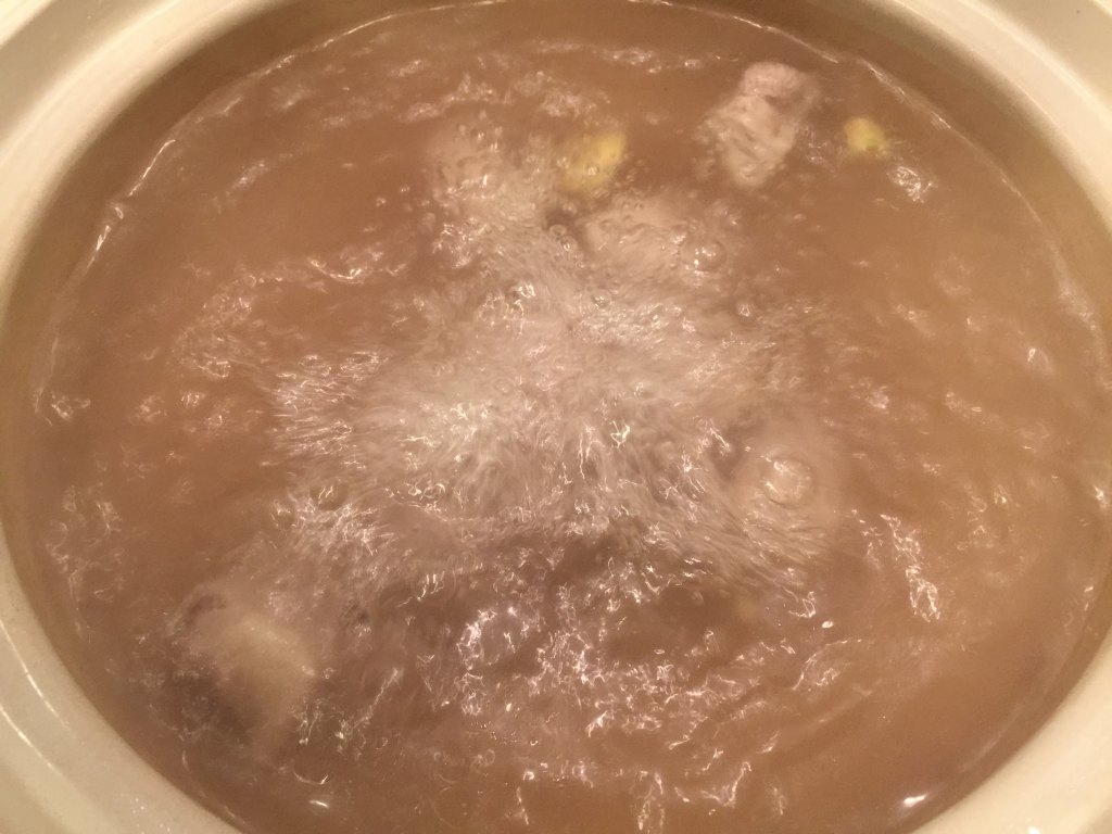 冬瓜红豆排骨汤步骤4