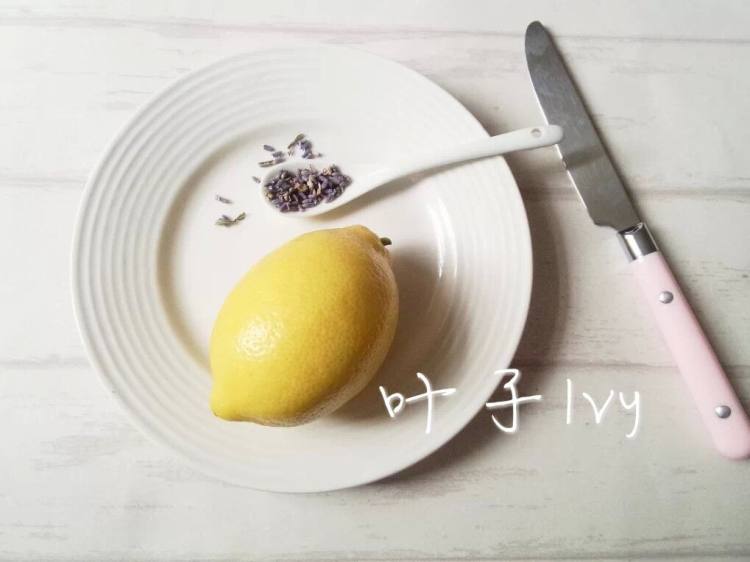 薰衣草柠檬茶步骤1