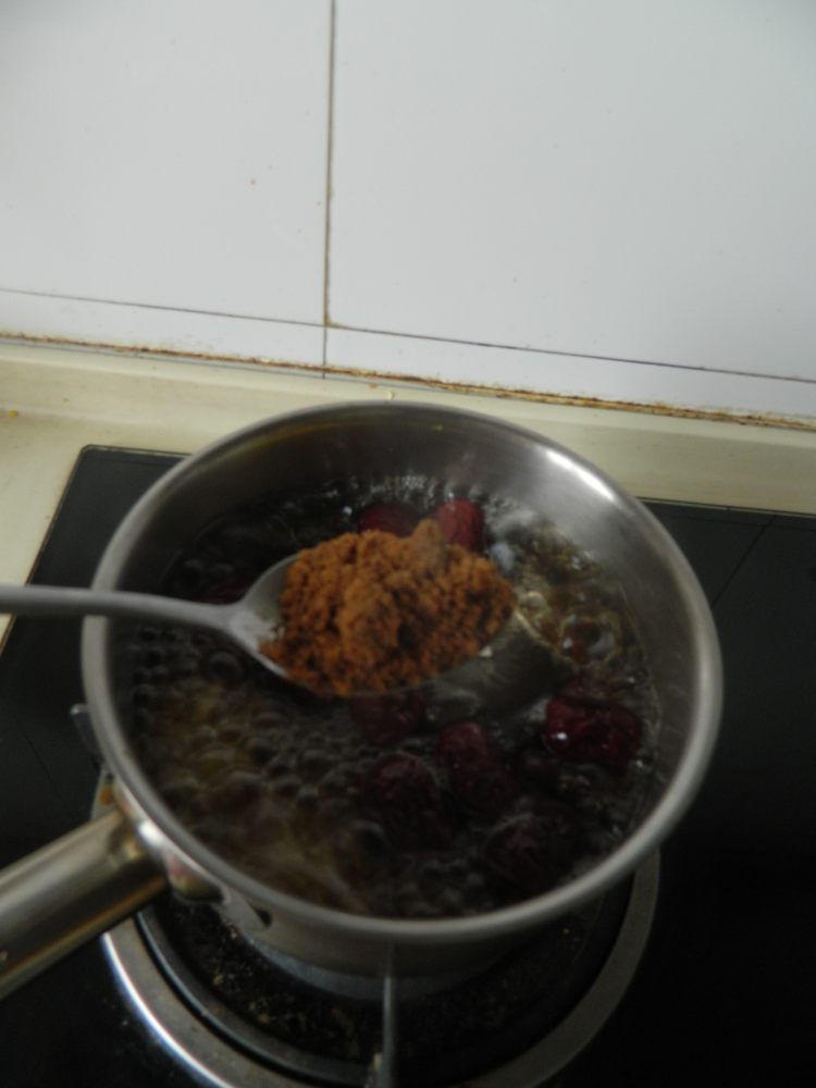 姜枣红茶步骤4