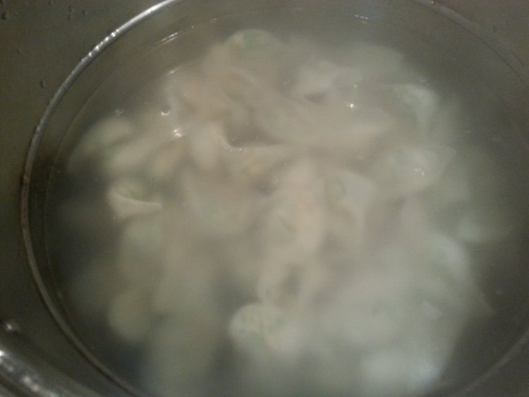 荠菜猪肉馄饨步骤6