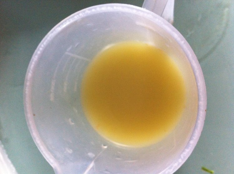 姜汁柠檬红茶步骤1