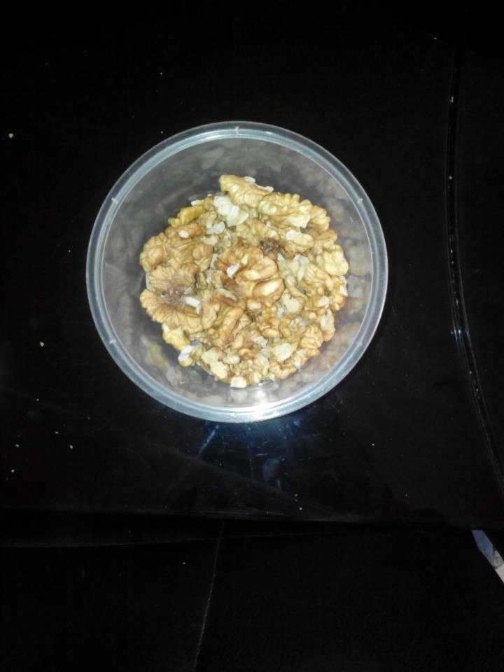桃仁香椿芽豆腐丝步骤4
