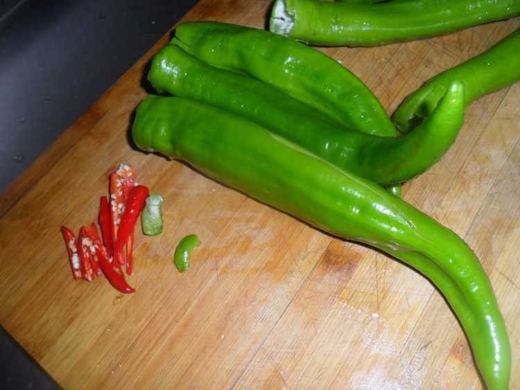 豆皮炒五花肉步骤1