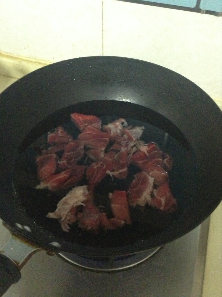 香菇牛肉盖浇饭步骤2