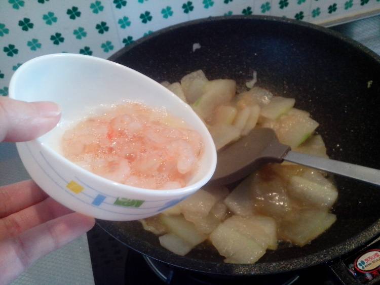 冬瓜炒虾仁步骤8