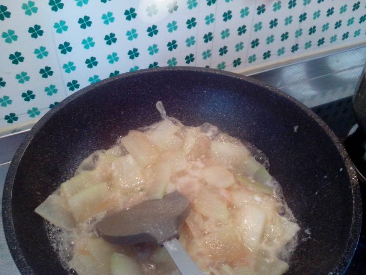 冬瓜炒虾仁步骤9