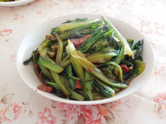 油麦菜炒肉步骤9
