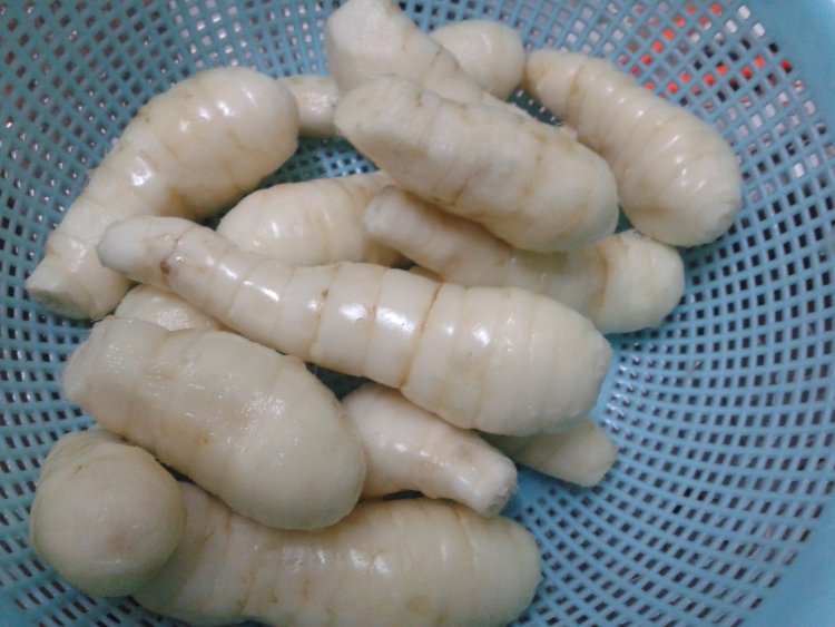 竹芋咸瘦肉粥步骤2
