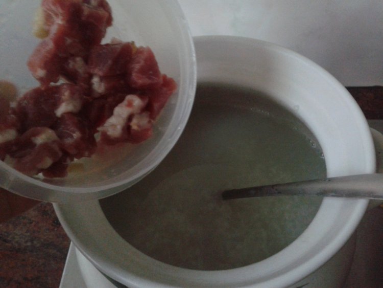 竹芋咸瘦肉粥步骤7