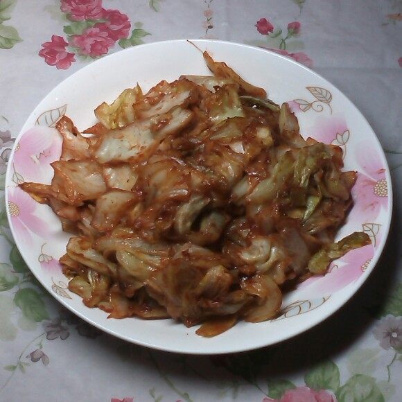 红腐乳炒圆白菜步骤6
