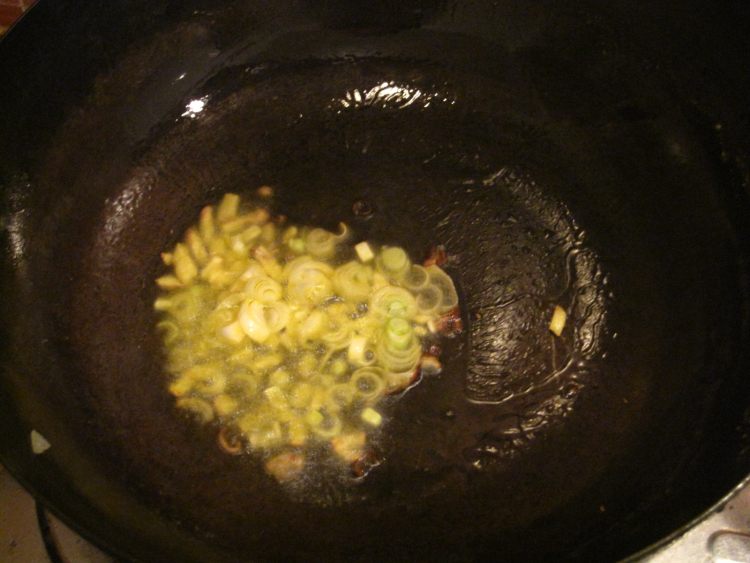 素炒菜丁步骤7