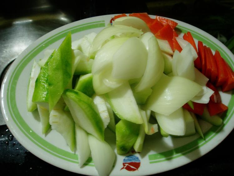 丝瓜炒肉片步骤3