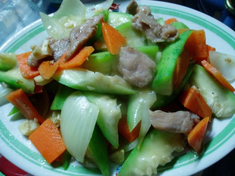 丝瓜炒肉片步骤8