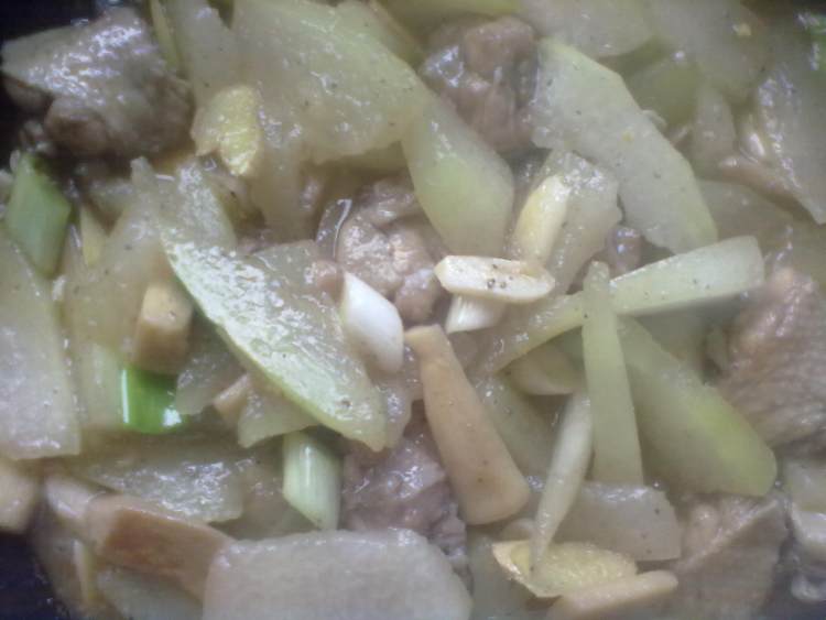 冬瓜鸡翅步骤9