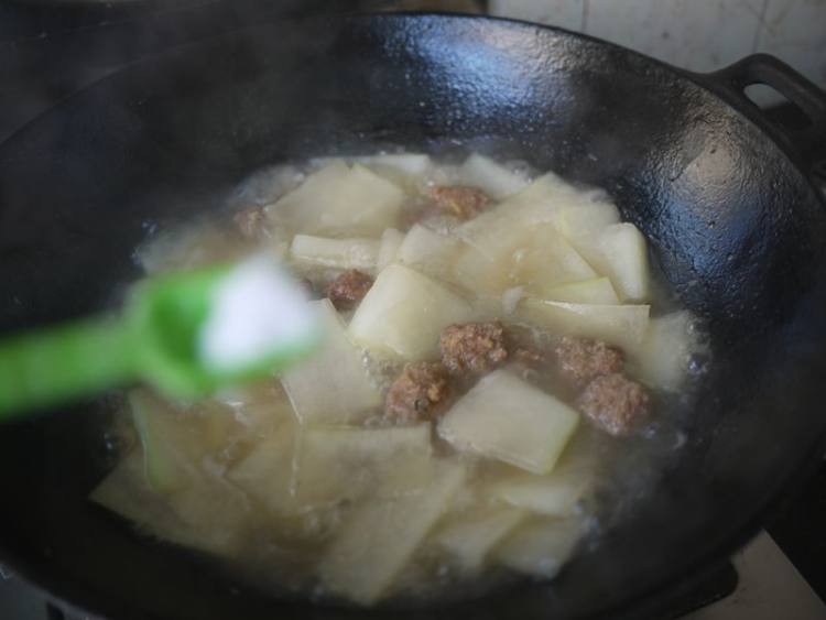 冬瓜烧肉圆步骤8