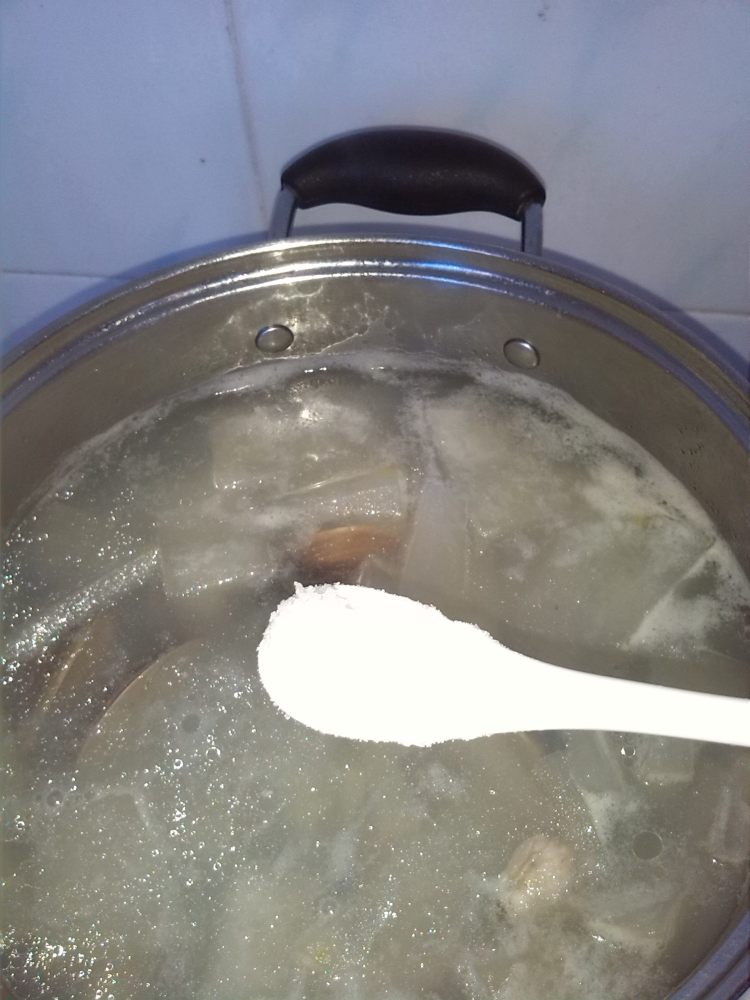冬瓜海螺汤步骤6