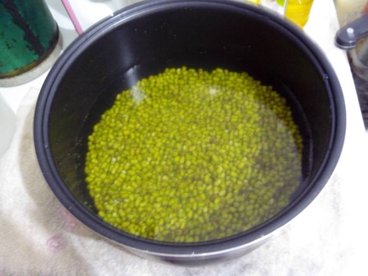 绿豆冰糖汤步骤2