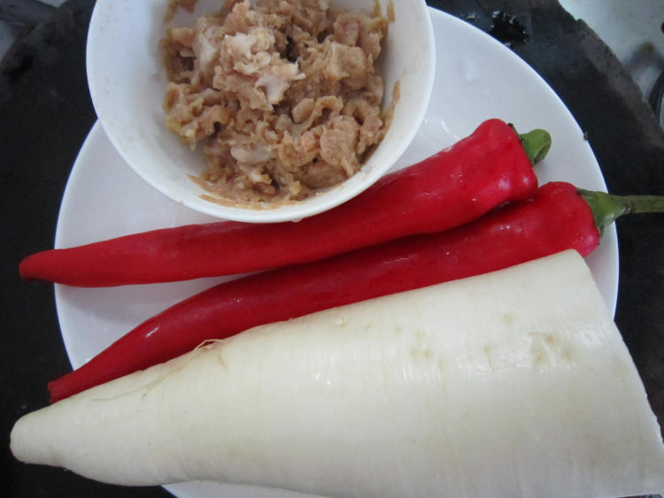 萝卜丝炒肉末步骤1