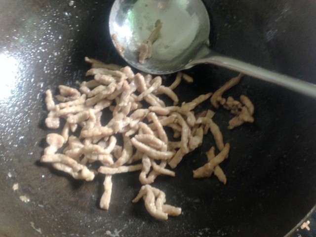 香菜肉丝步骤3