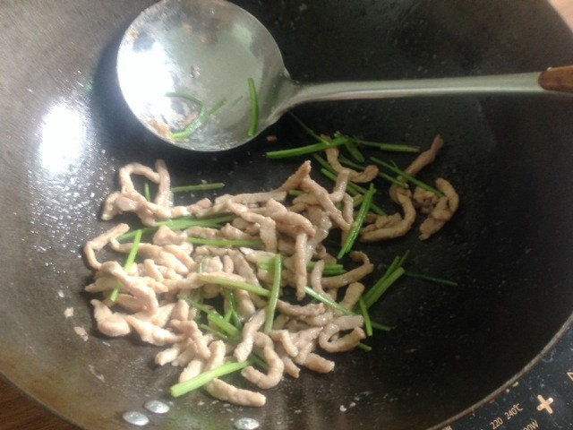 香菜肉丝步骤4