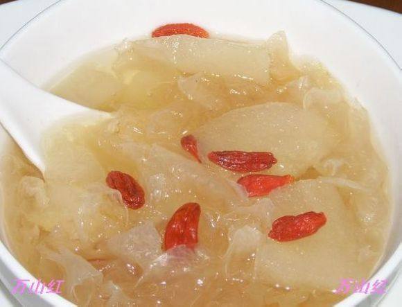 银耳酥梨汤步骤10