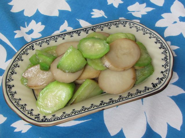 杏鲍菇炒丝瓜步骤7