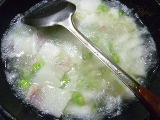 毛豆咸肉冬瓜汤步骤7