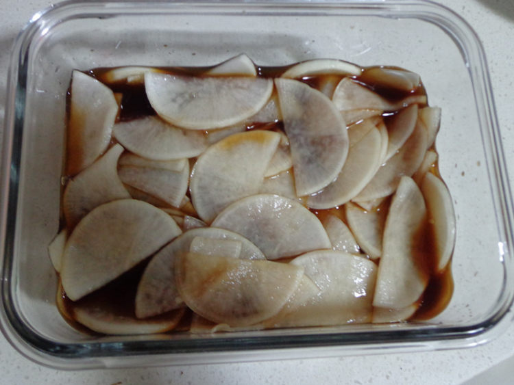 醋泡萝卜步骤6