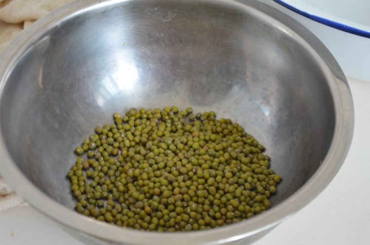 绿豆薏米粥步骤2