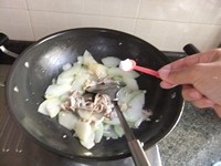 鸡丝炒冬瓜步骤7
