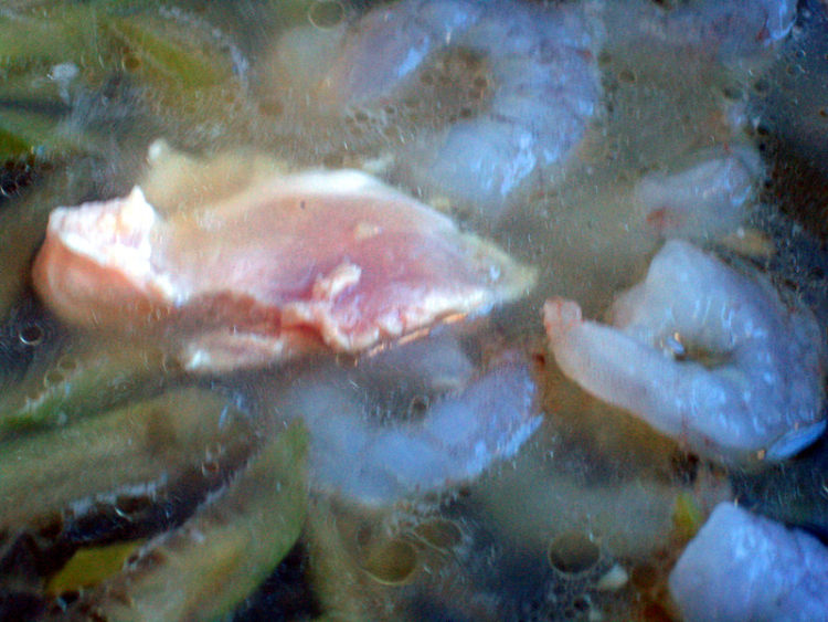 虾仁丝瓜肉片汤步骤8