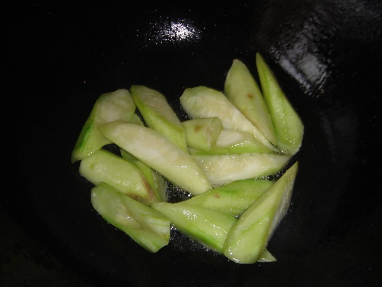 丝瓜炖豆腐步骤4